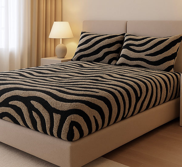 Husa Cocolino, model în relief, cu elastic + 2 fete perna, pat dublu COD: HY43