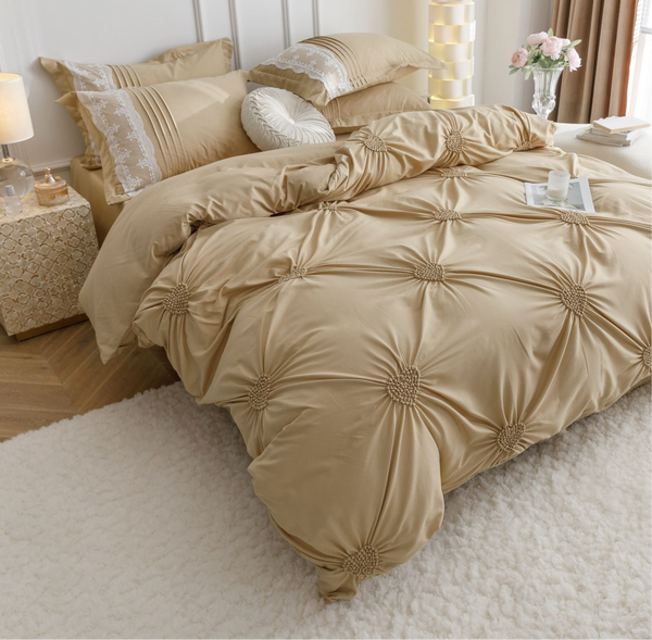 Lenjerie de LUX tip Jacquard Satinat cu pliuri brodate,6 Piese COD: JJ108