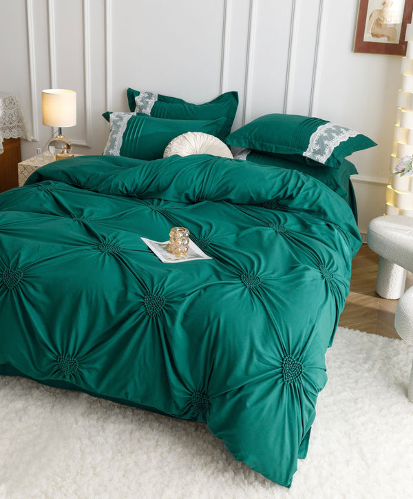 Lenjerie de LUX tip Jacquard Satinat cu pliuri brodate,6 Piese COD: JJ106