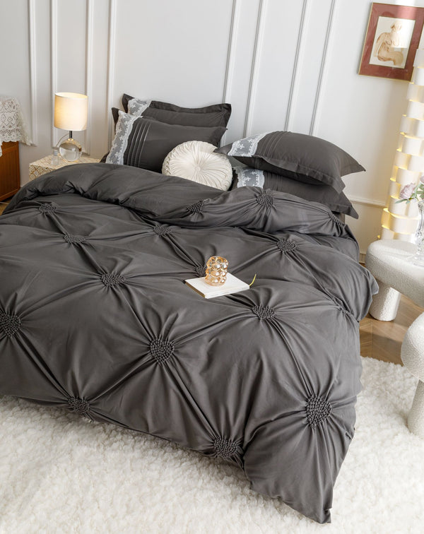 Lenjerie de LUX tip Jacquard Satinat cu pliuri brodate,6 Piese COD: JJ112